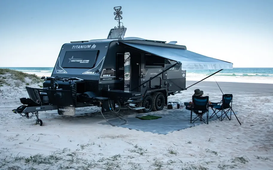 Caravan in a snowy landscape.