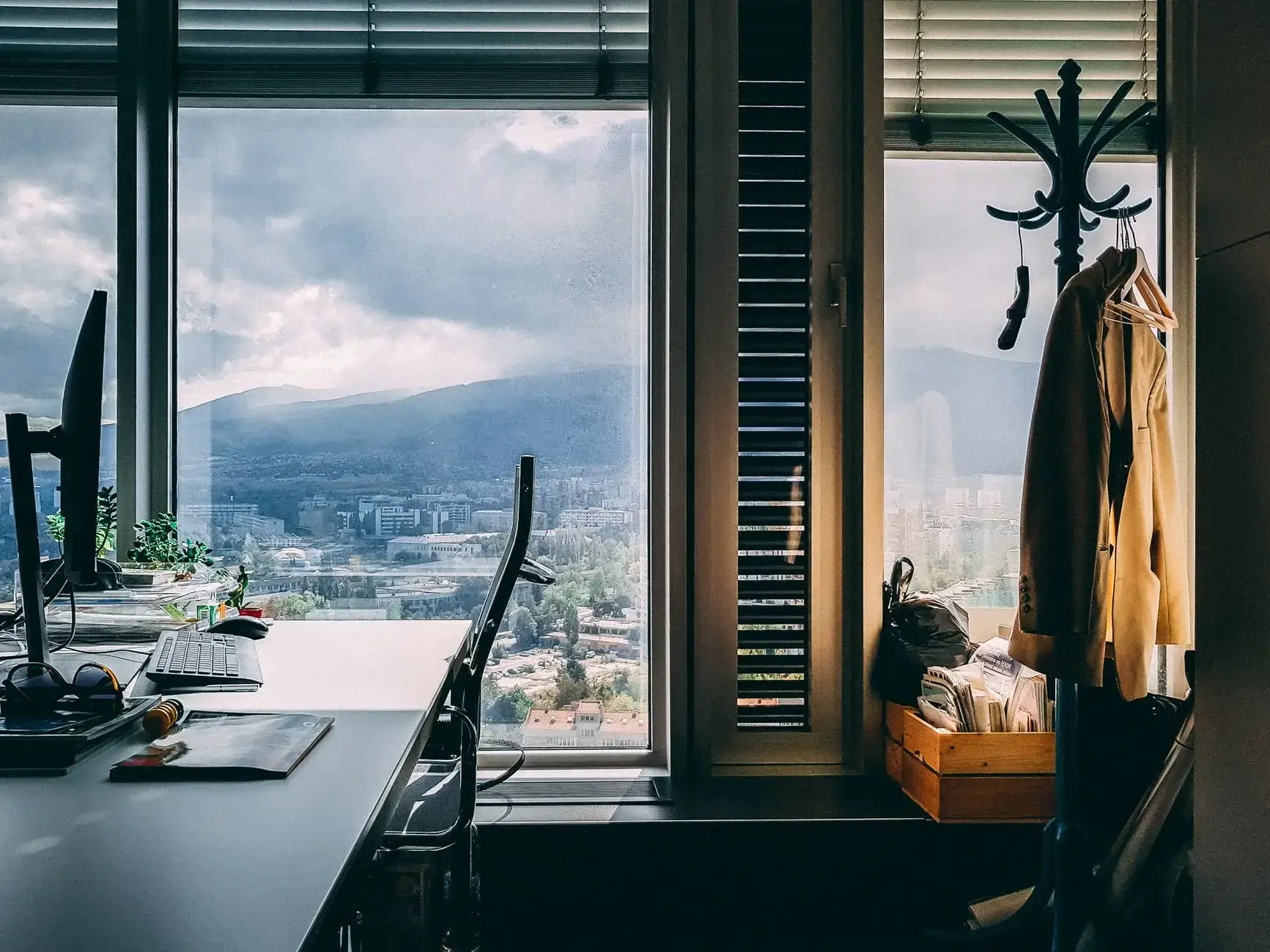 Side Window Work Desk With City View